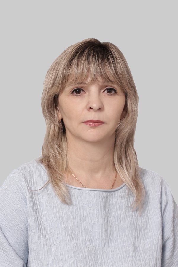 Гнездилова Наира Лорисовна.